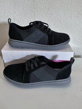 NEW Clarks Cloudsteppers Lace Up Shoes Cushion Ortholite 6 E Wide Comfort Black